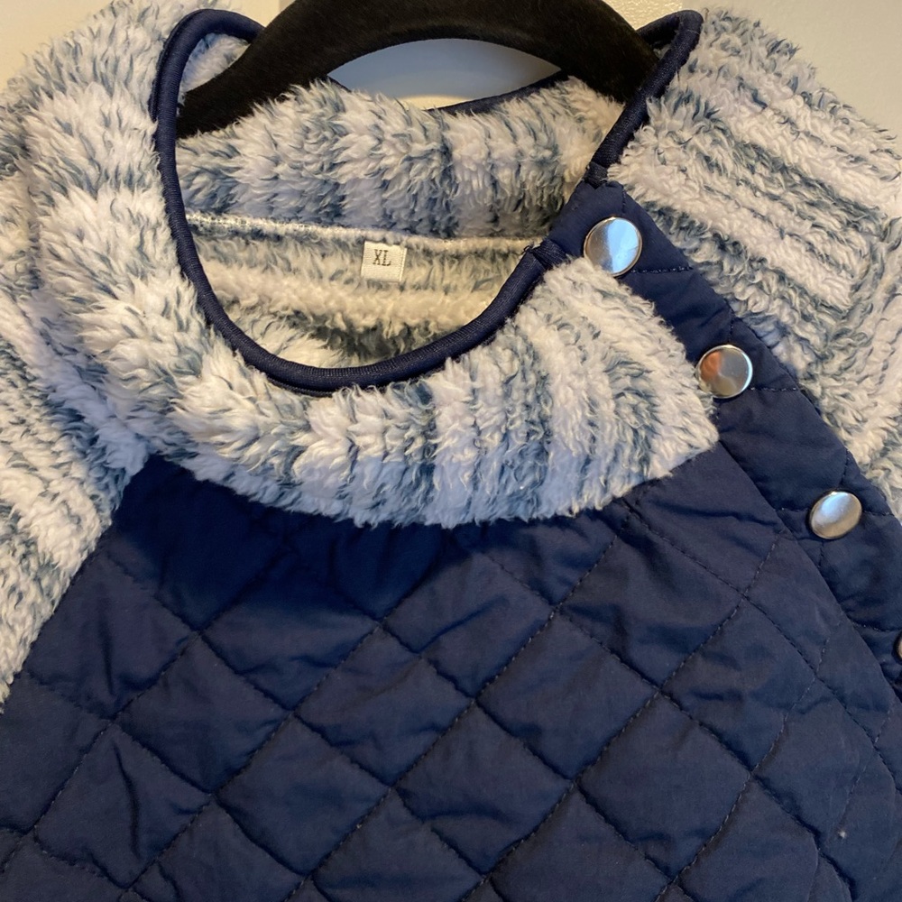 Super Cute Pullover With Functional Buttons - image 2